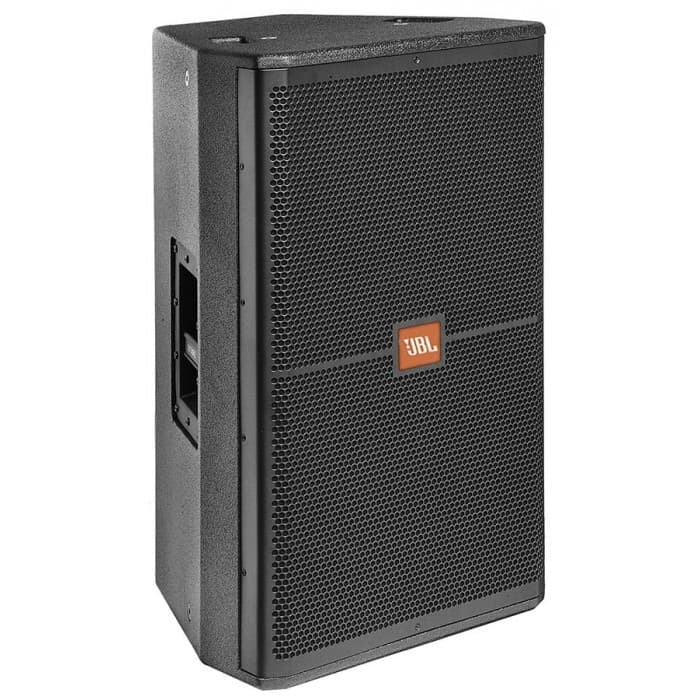 1. JBL SRX715 – Speaker Profesional dengan Suara Bertenaga